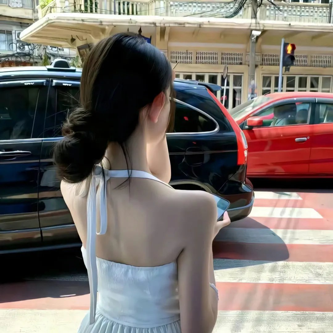 绿茵春色海报